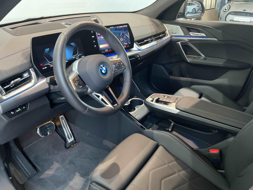 BMW iX2