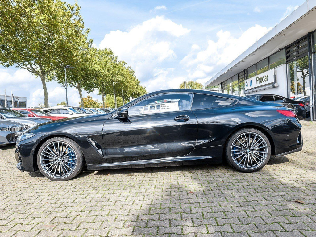 BMW M850
