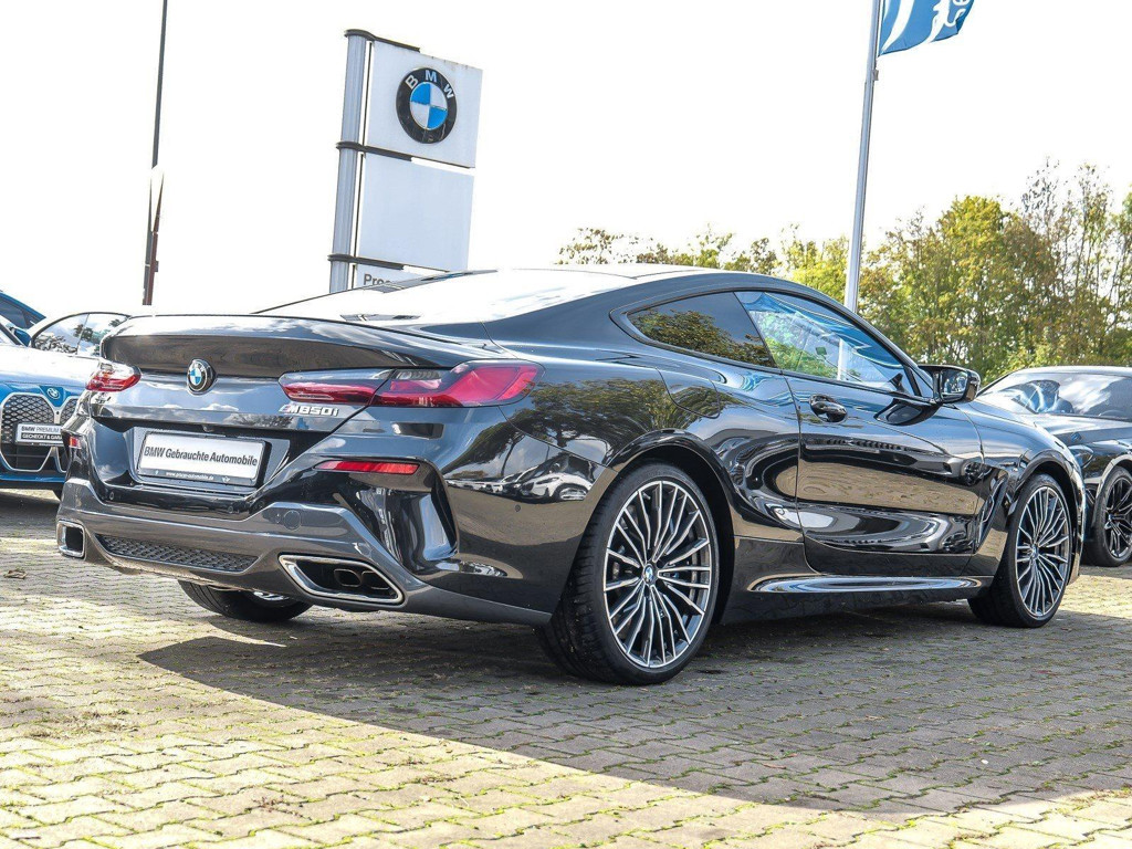 BMW M850