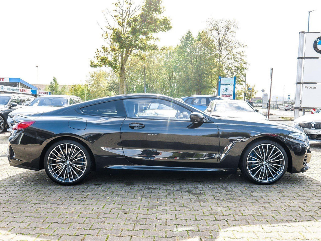 BMW M850