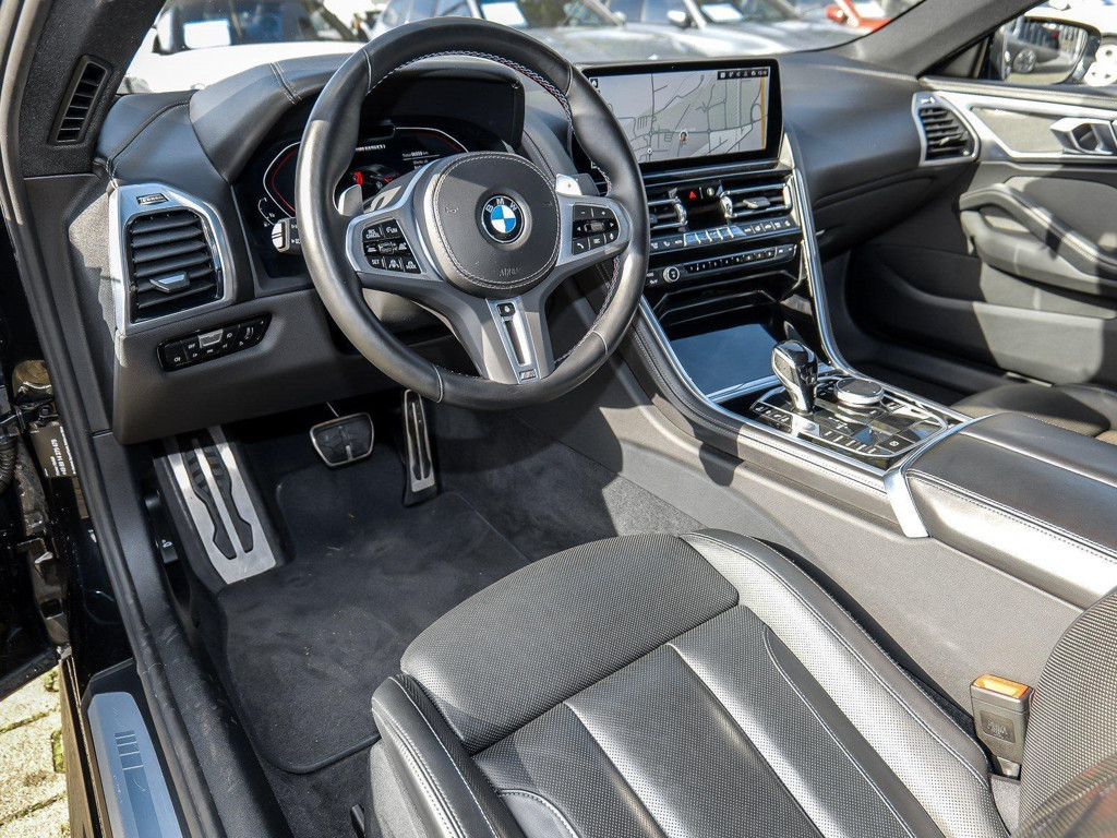 BMW M850