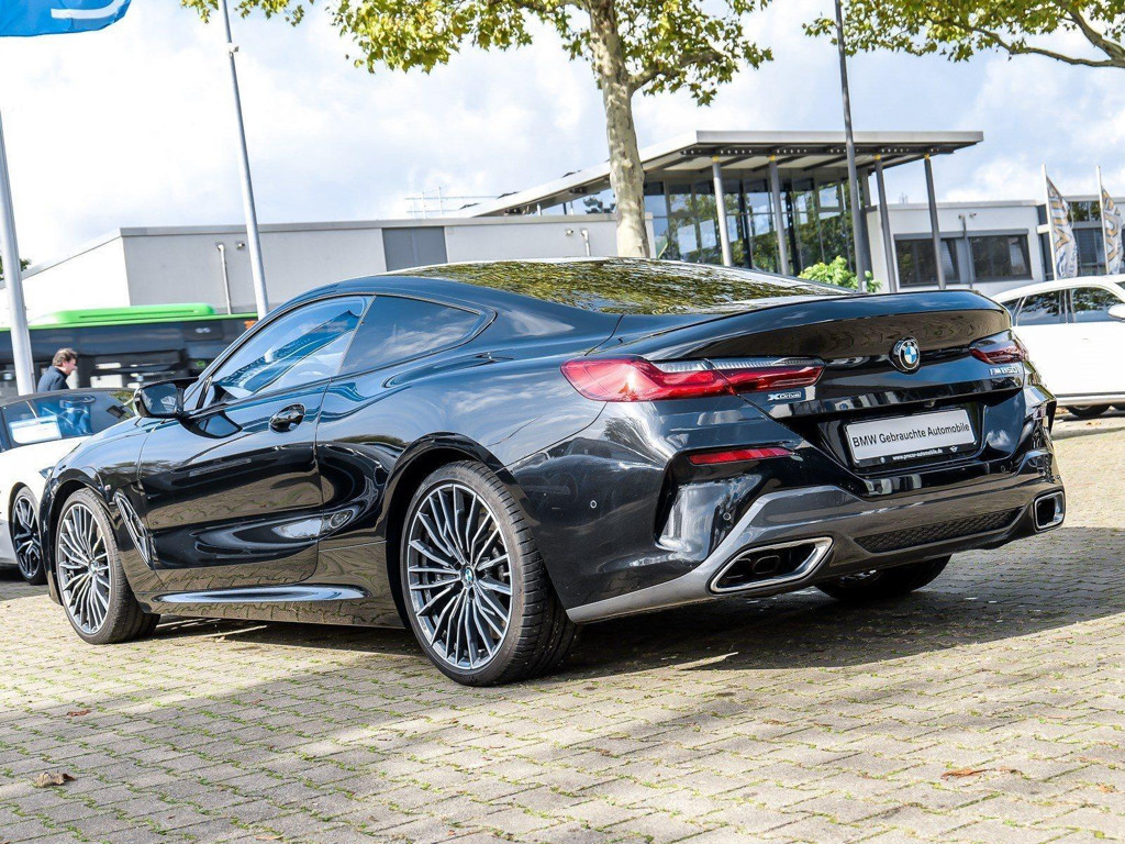 BMW M850