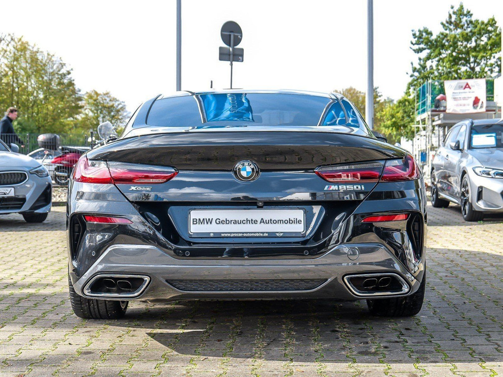 BMW M850