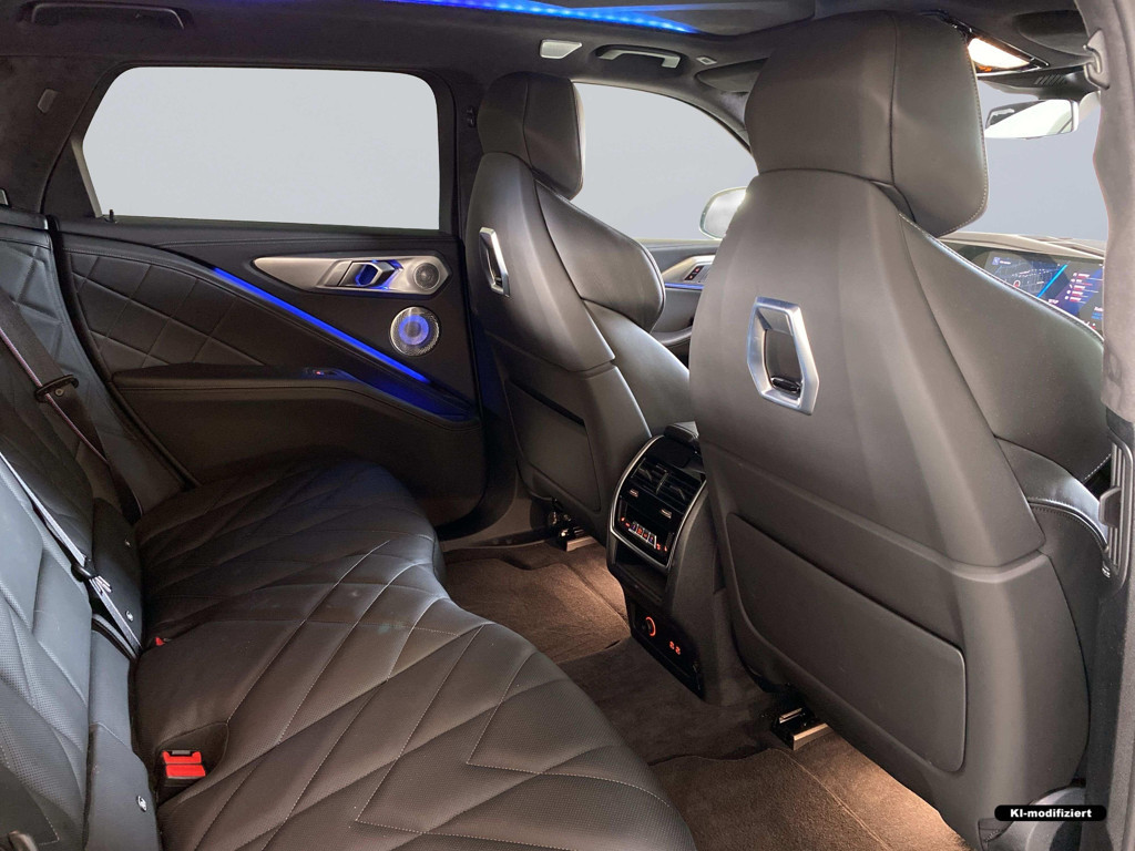 BMW XM