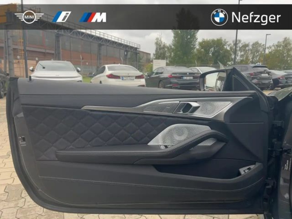 BMW M8